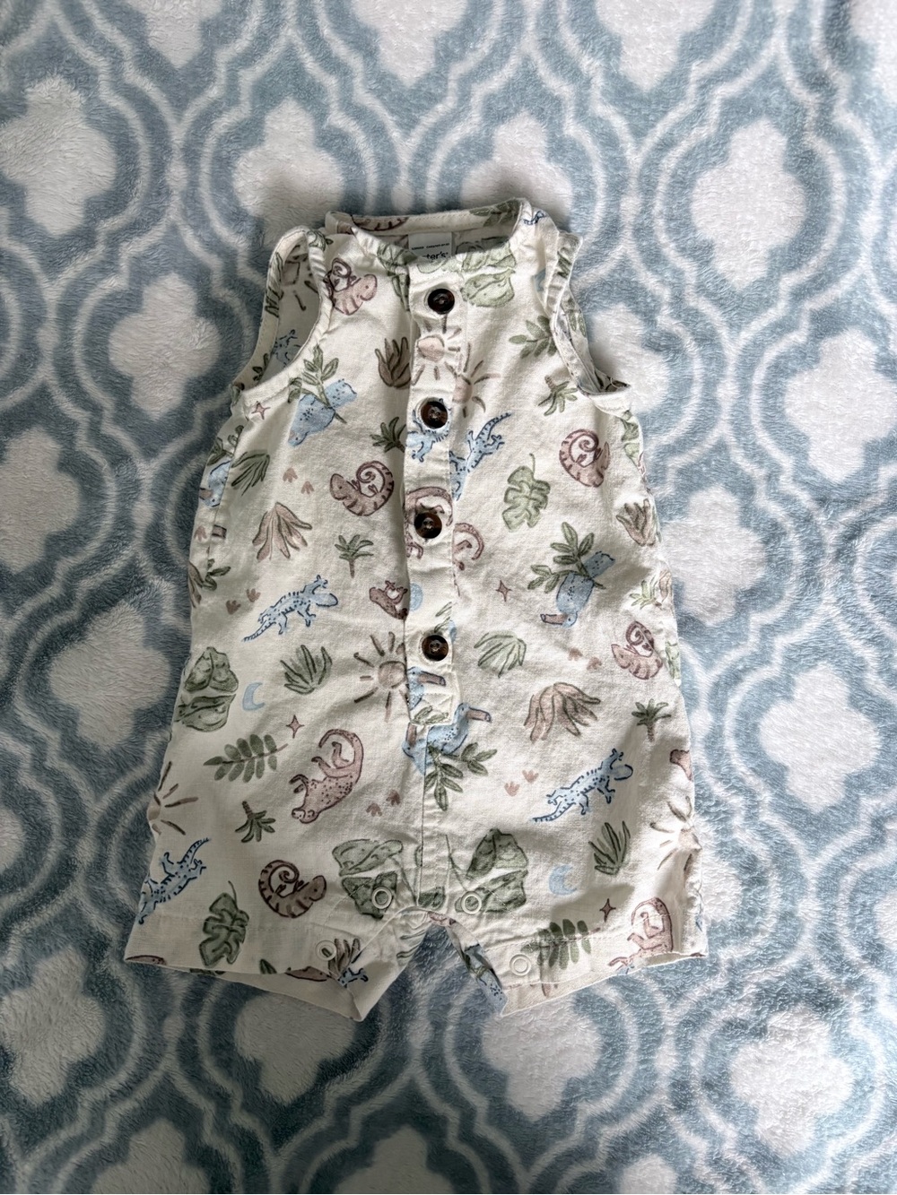 Carter’s Safari Print Outfit Size 3 Months